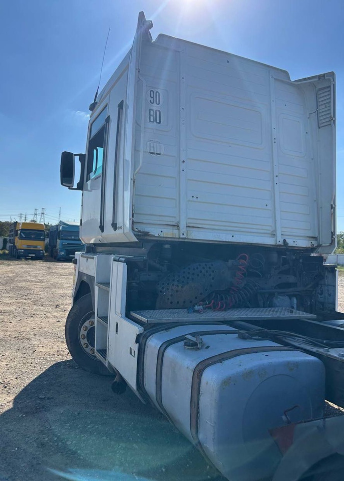 RENAULT Magnum 440 - Tractor unit: picture 5 RENAULT Magnum 440 - Tractor unit: picture 5