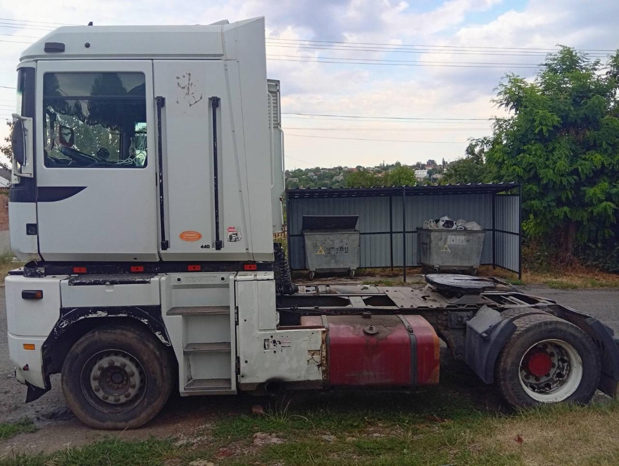 RENAULT Magnum 440 - Tractor unit: picture 1 RENAULT Magnum 440 - Tractor unit: picture 1