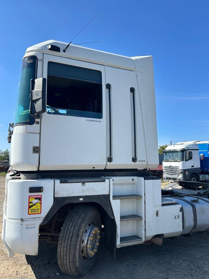 RENAULT Magnum 440 - Tractor unit: picture 3 RENAULT Magnum 440 - Tractor unit: picture 3