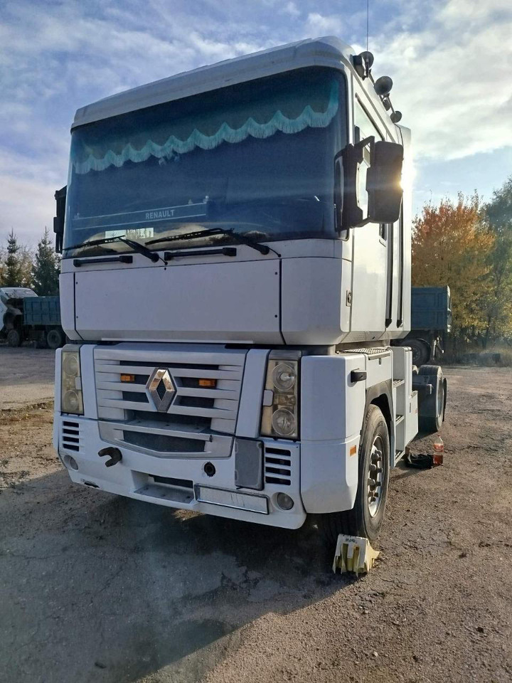 RENAULT Magnum 440 ID1573S - Tractor unit: picture 2 RENAULT Magnum 440 ID1573S - Tractor unit: picture 2