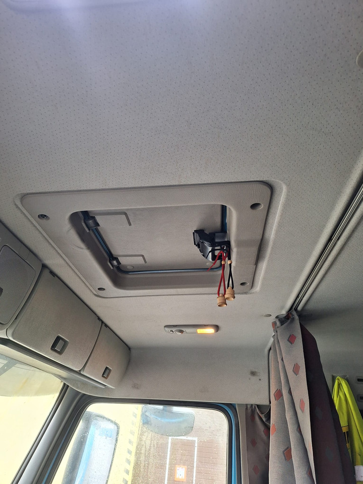 VOLVO FM12.380 - Truck: picture 4 VOLVO FM12.380 - Truck: picture 4