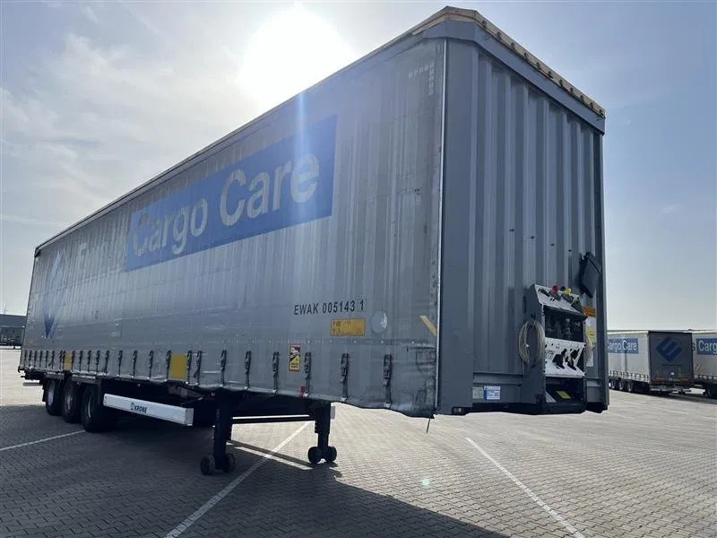 Krone 150x 2015 XL MEGA P400 HUCKEPACK - Closed box semi-trailer: picture 1 Krone 150x 2015 XL MEGA P400 HUCKEPACK - Closed box semi-trailer: picture 1