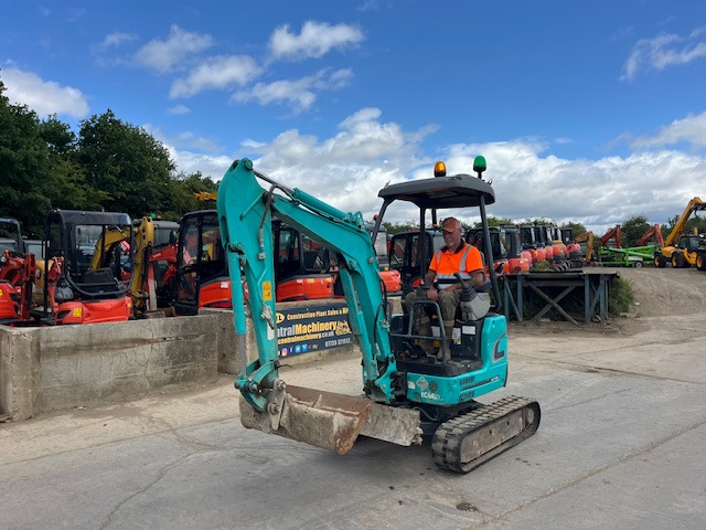 Kobelco SK17SR-3 - Mini excavator: picture 5 Kobelco SK17SR-3 - Mini excavator: picture 5