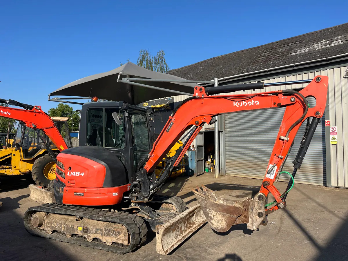 Kubota U48-4. Stock No T232 - Mini excavator: picture 1 Kubota U48-4. Stock No T232 - Mini excavator: picture 1