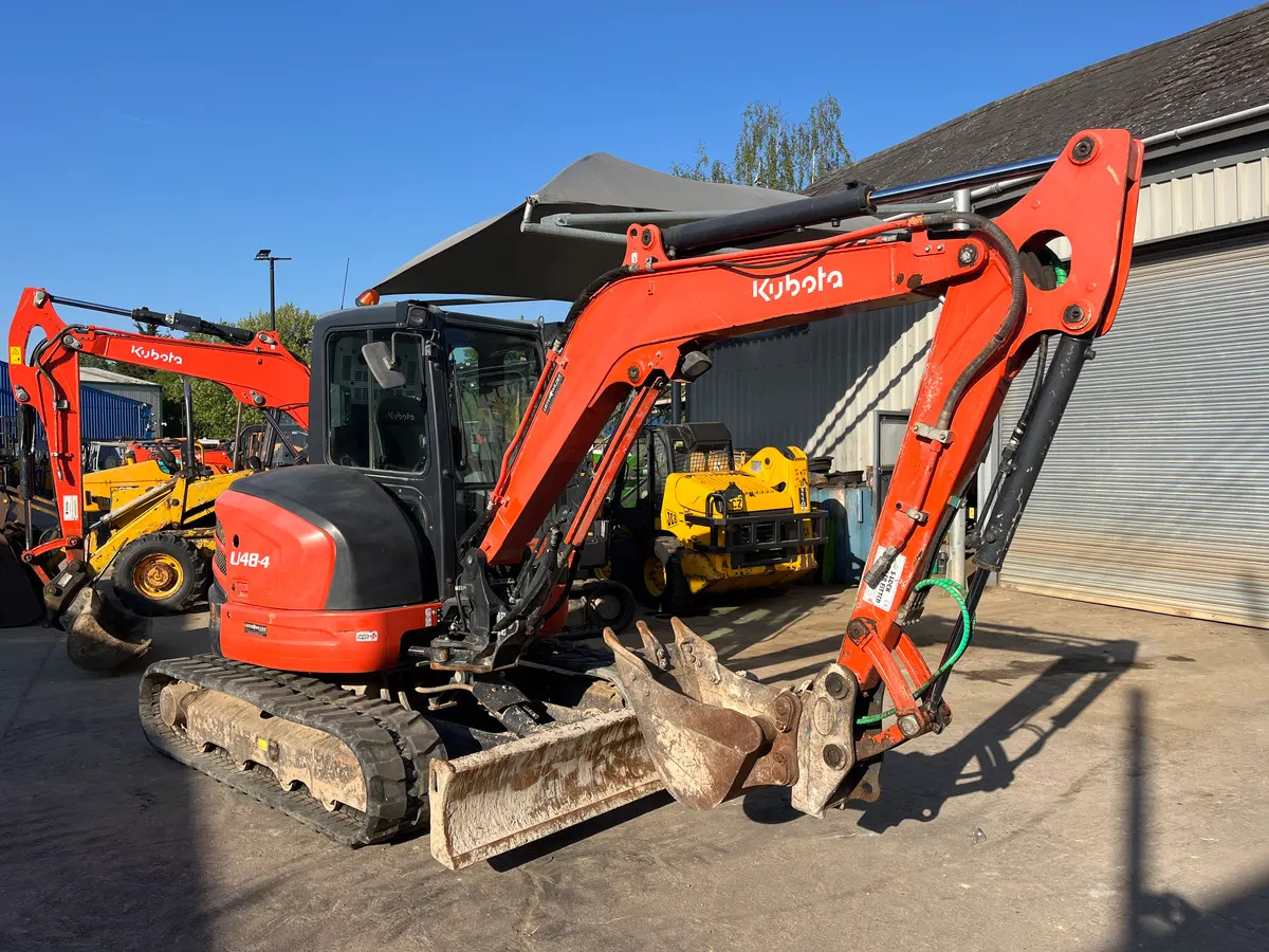 Kubota U48-4. Stock No T232 - Mini excavator: picture 2 Kubota U48-4. Stock No T232 - Mini excavator: picture 2
