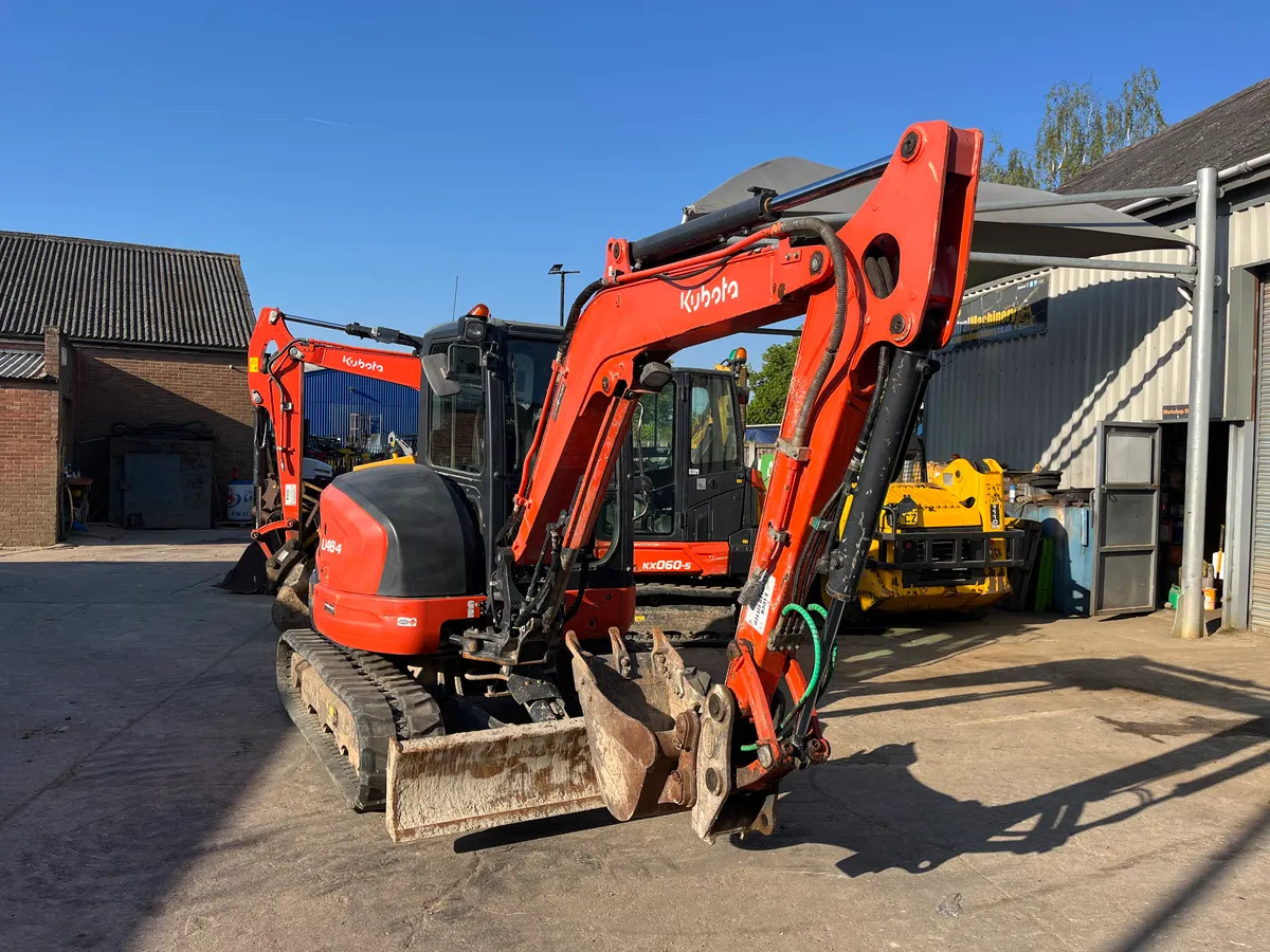 Kubota U48-4. Stock No T232 - Mini excavator: picture 5 Kubota U48-4. Stock No T232 - Mini excavator: picture 5