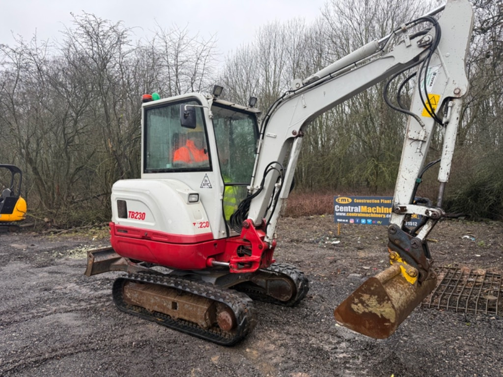 Takeuchi TB 230 - Mini excavator: picture 2 Takeuchi TB 230 - Mini excavator: picture 2