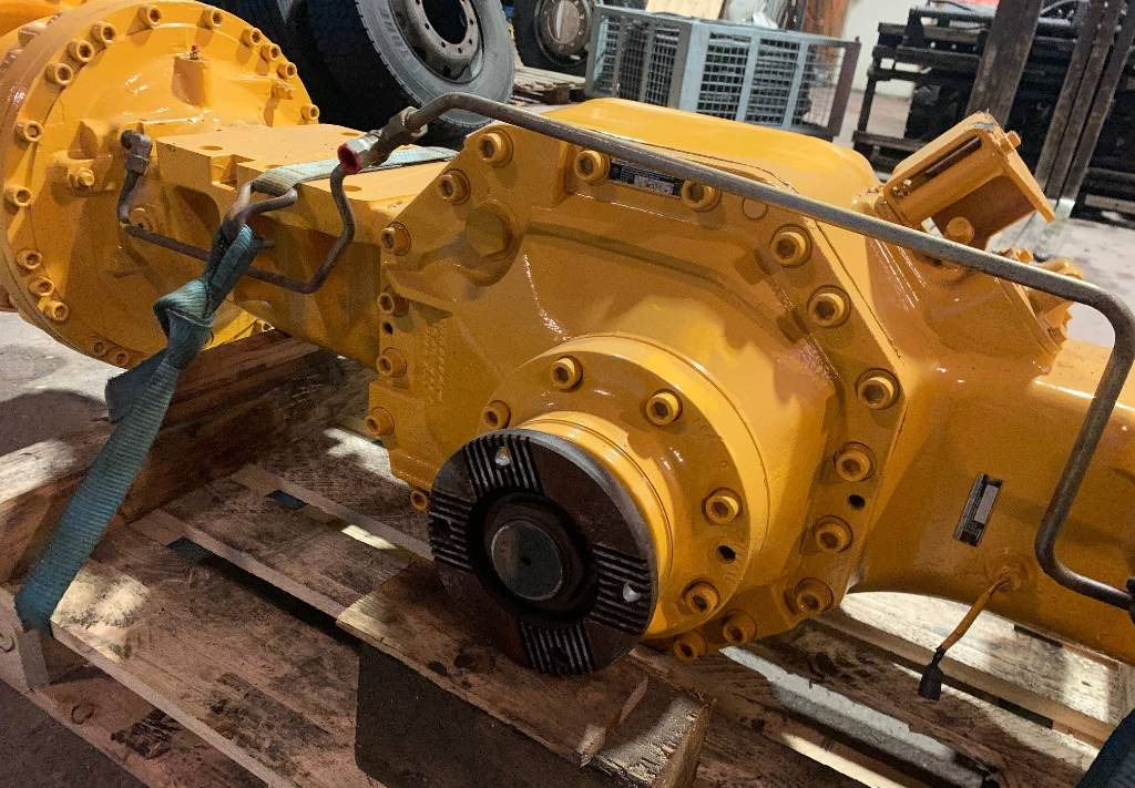 Volvo L220 E-F Achse - Axle - Hubgerüst - short boom - Wheel loader: picture 4 Volvo L220 E-F Achse - Axle - Hubgerüst - short boom - Wheel loader: picture 4