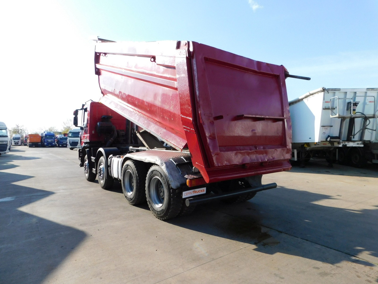 Iveco Trakker 450 - Tipper: picture 4 Iveco Trakker 450 - Tipper: picture 4