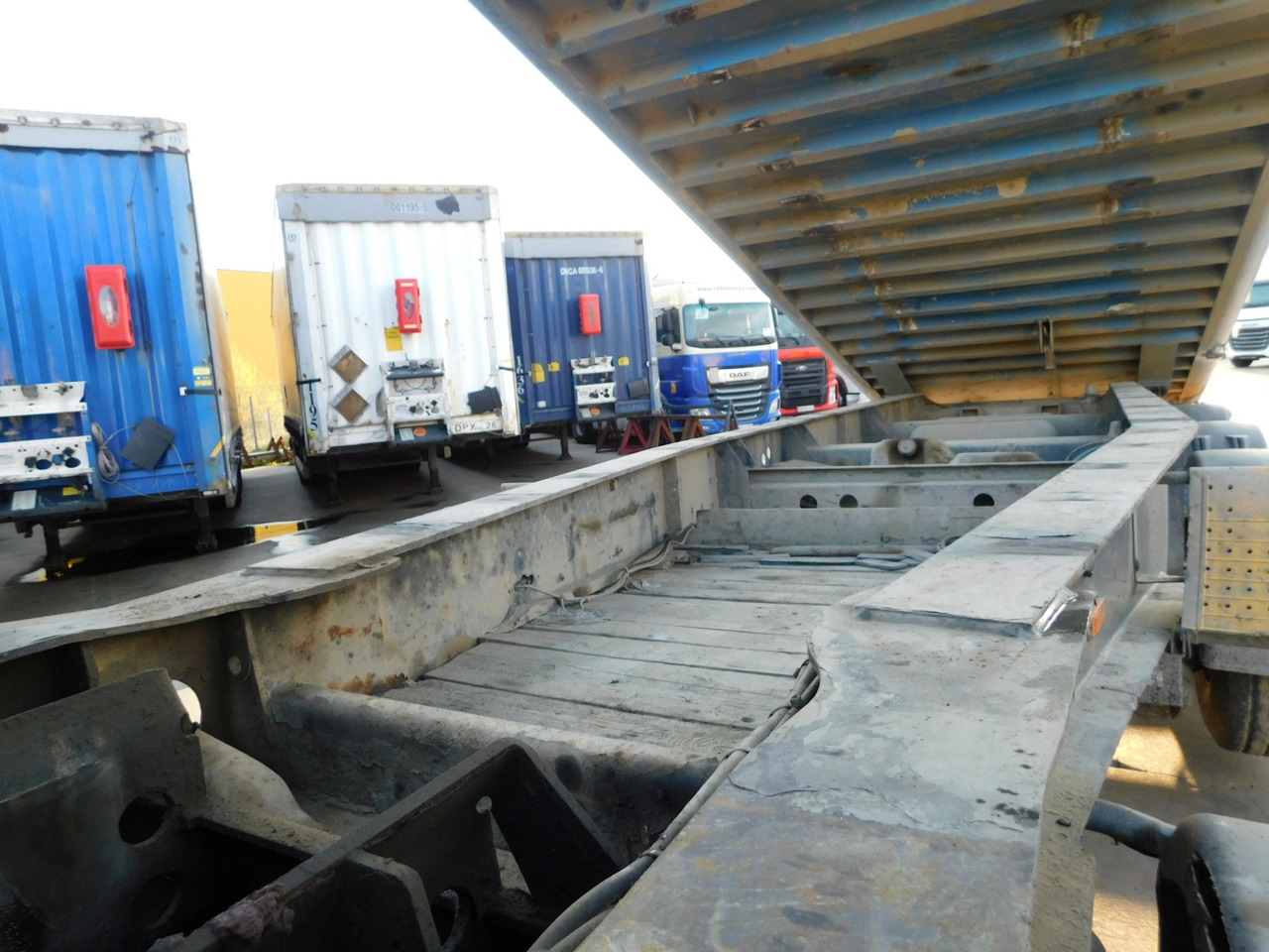 Tipper semi-trailer Schmitz Gotha ski 24sl 72: picture 8