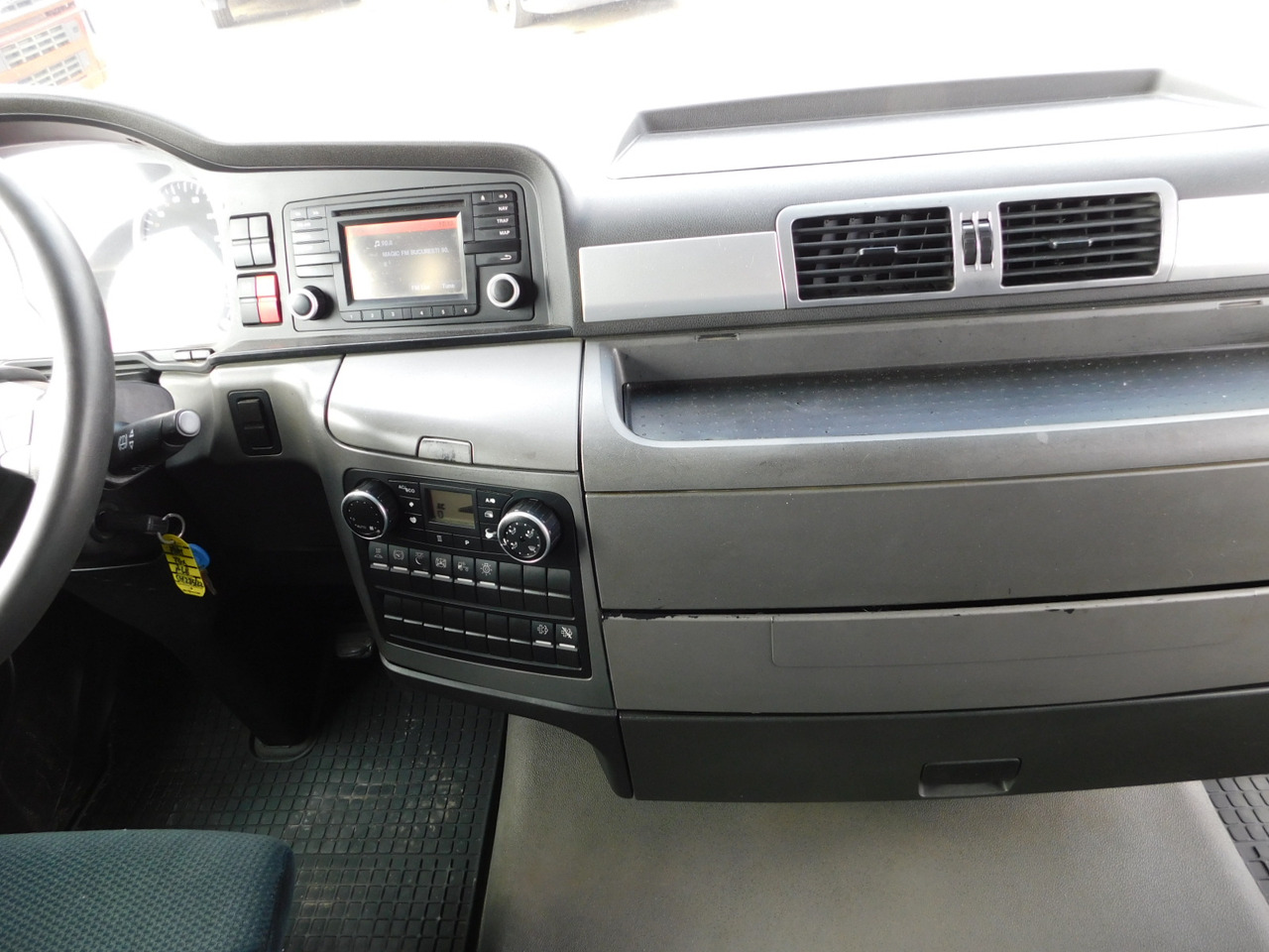 Tractor unit Man Tgx: picture 7