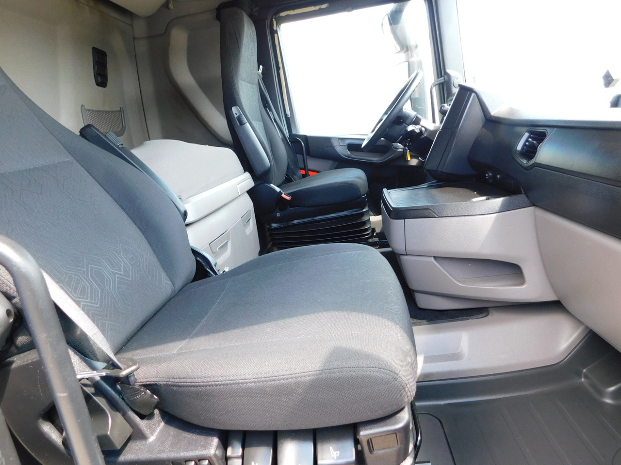 Scania R500 - Tractor unit: picture 5 Scania R500 - Tractor unit: picture 5