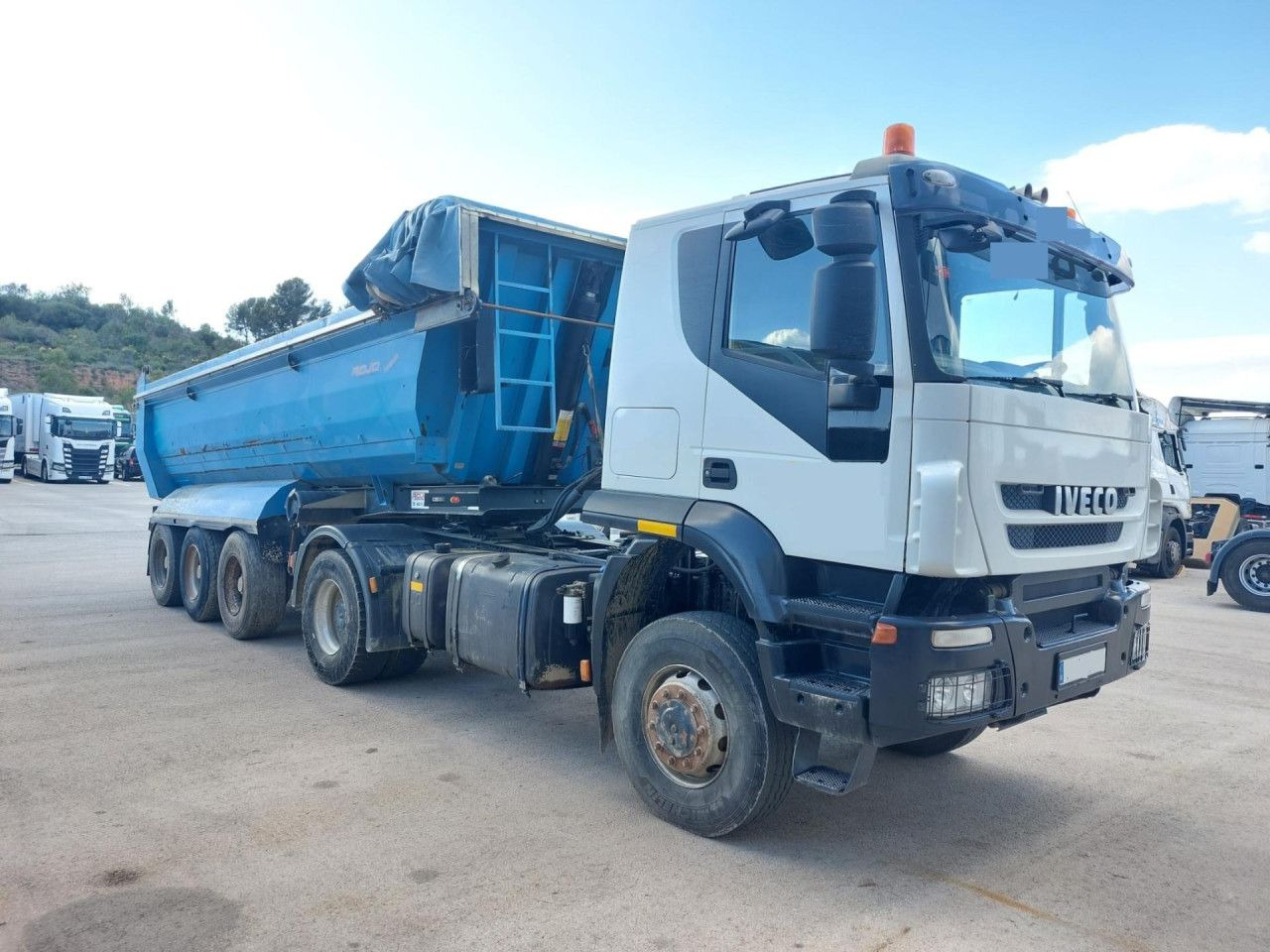 IVECO Trakker - Tractor unit: picture 1 IVECO Trakker - Tractor unit: picture 1
