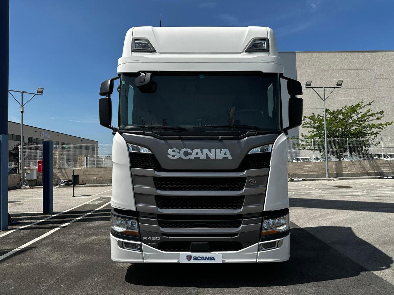 Scania R 450 - Tractor unit: picture 4 Scania R 450 - Tractor unit: picture 4