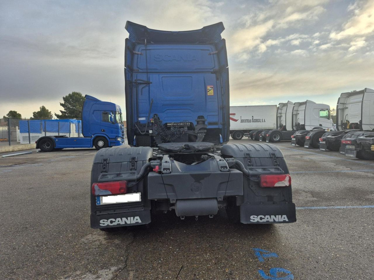 Scania R 580 - Tractor unit: picture 4 Scania R 580 - Tractor unit: picture 4