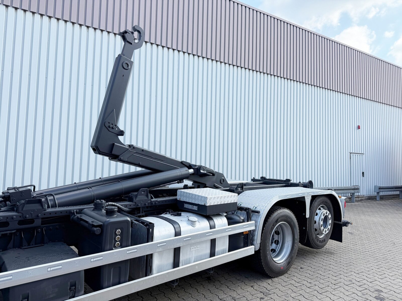 Hook lift truck DAF CF 480 6x2 CF 480 6x2, Lenk-/Liftachse: picture 15