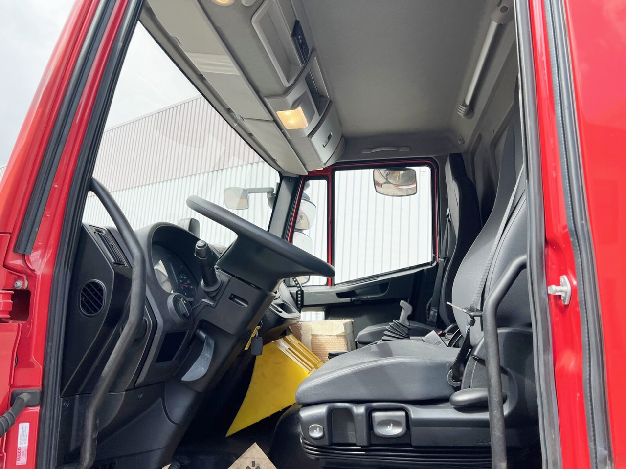 EuroCargo ML160E32 4x2 EuroCargo ML160E32 4x2, 5x Vorhanden! - Cab chassis truck: picture 3 EuroCargo ML160E32 4x2 EuroCargo ML160E32 4x2, 5x Vorhanden! - Cab chassis truck: picture 3