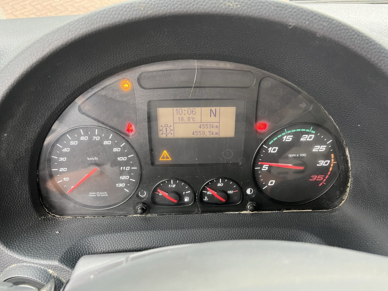 EuroCargo ML190EL32 4x2 EuroCargo ML190EL32 4x2 - Tipper: picture 3 EuroCargo ML190EL32 4x2 EuroCargo ML190EL32 4x2 - Tipper: picture 3