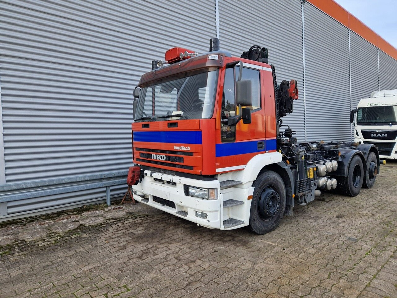 Hook lift truck, Crane truck EuroTech 240E38 6x2-4 EuroTech 240E38 6x2-4, Lift-/Lenkachse, Seilwinde, Kran Hiab 100: picture 8