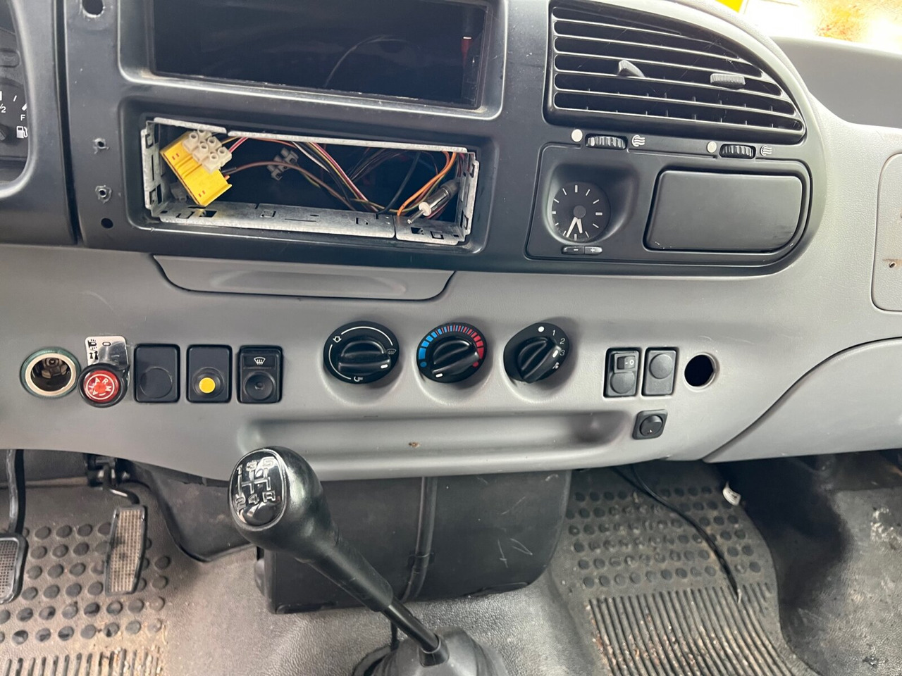 Ford Transit 2.0 4x2 Transit 2.0 4x2, Benziner! - Combi van: picture 2 Ford Transit 2.0 4x2 Transit 2.0 4x2, Benziner! - Combi van: picture 2