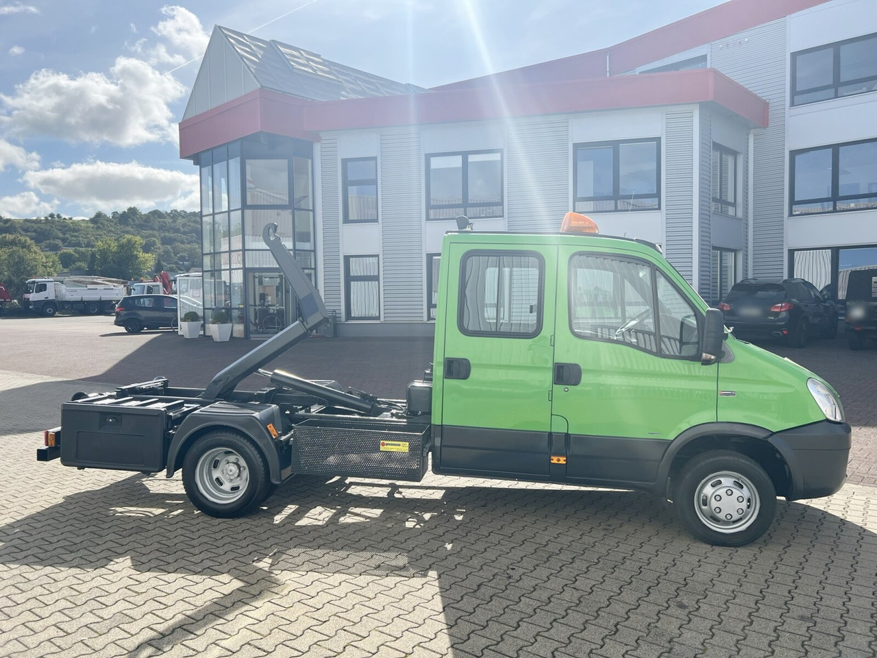 Hook lift truck, Commercial vehicle Iveco Daily 45C15D 4x2 Doka Daily 45C15D 4x2 Doka, City-Abroller: picture 8 Hook lift truck, Commercial vehicle Iveco Daily 45C15D 4x2 Doka Daily 45C15D 4x2 Doka, City-Abroller: picture 8