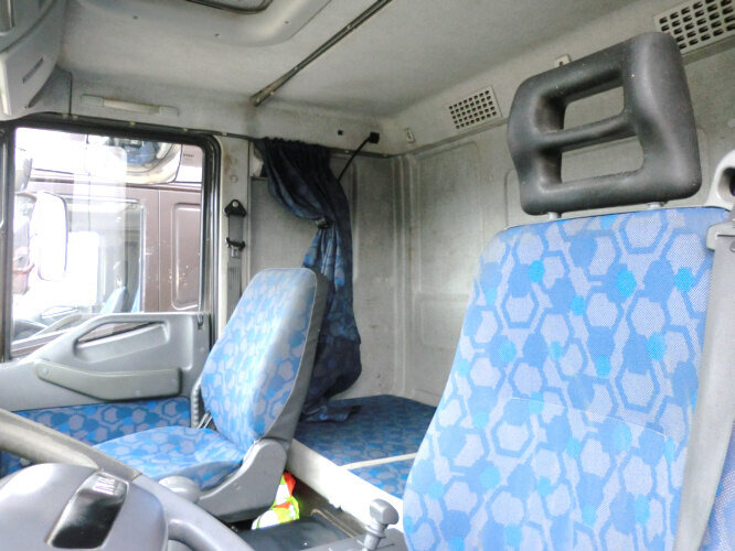 Iveco EuroCargo 75 E 17/4x2 EuroCargo 75 E 17/4x2, 6x VORHANDEN! - Box truck: picture 4 Iveco EuroCargo 75 E 17/4x2 EuroCargo 75 E 17/4x2, 6x VORHANDEN! - Box truck: picture 4