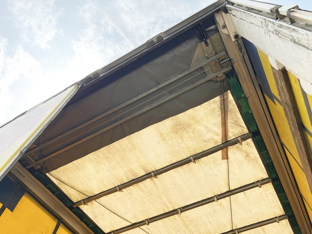 Krone SDP 27 SDP 27 , Edscha-Verdeck - Curtainsider semi-trailer: picture 2 Krone SDP 27 SDP 27 , Edscha-Verdeck - Curtainsider semi-trailer: picture 2