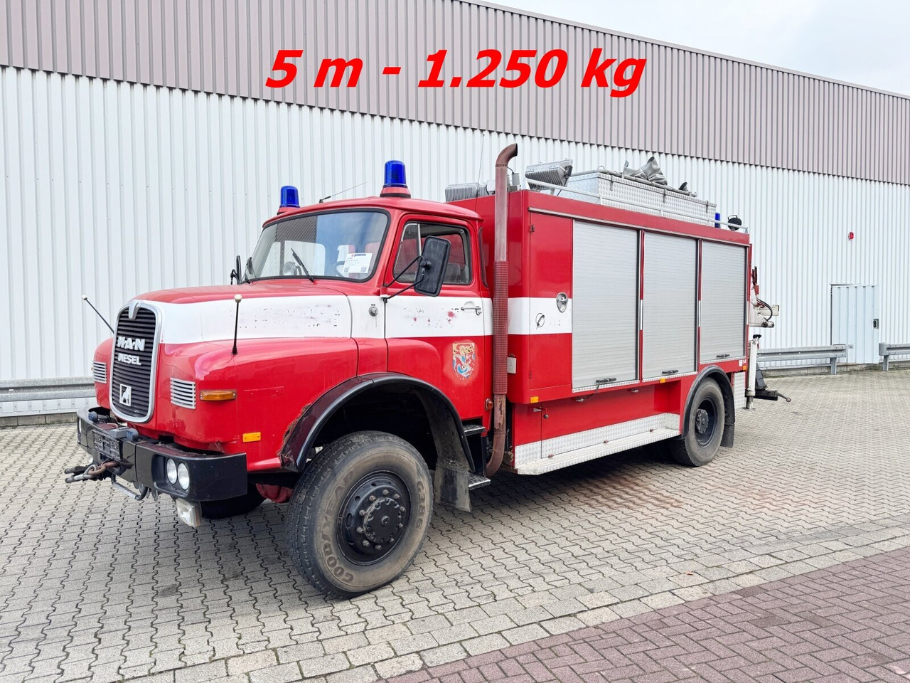 MAN 16.168 HAK 4x4 16.168 HAK 4x4, Seilwinde, Heckkran Hiab 650/1 - Fire truck: picture 1 MAN 16.168 HAK 4x4 16.168 HAK 4x4, Seilwinde, Heckkran Hiab 650/1 - Fire truck: picture 1