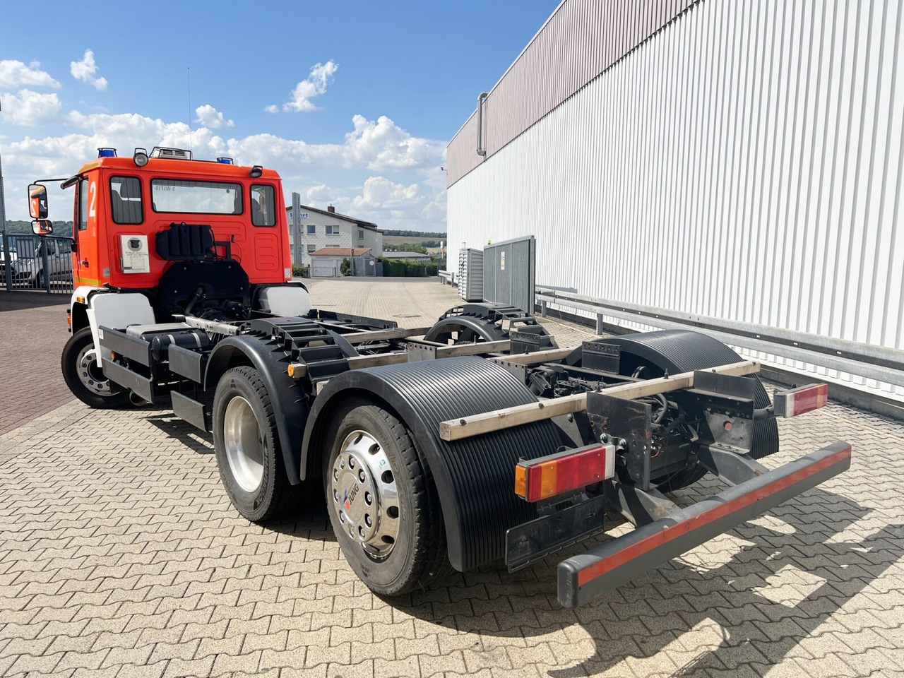 Cab chassis truck MAN 25/18.284 6x2-4 LL 25/18.284 6x2-4 LL, Retarder, Lenkachse: picture 11