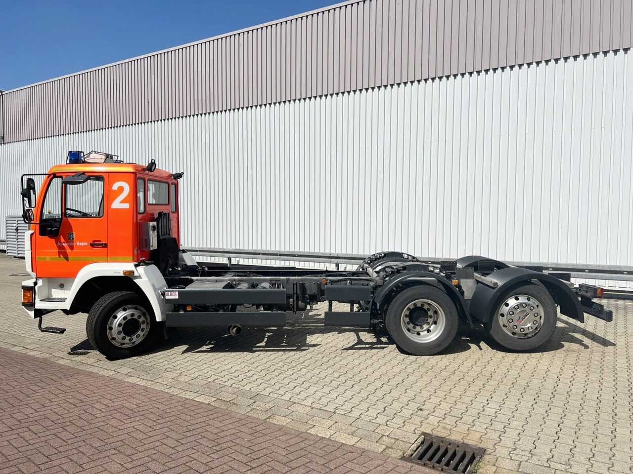 Cab chassis truck MAN 25/18.284 6x2-4 LL 25/18.284 6x2-4 LL, Retarder, Lenkachse: picture 12