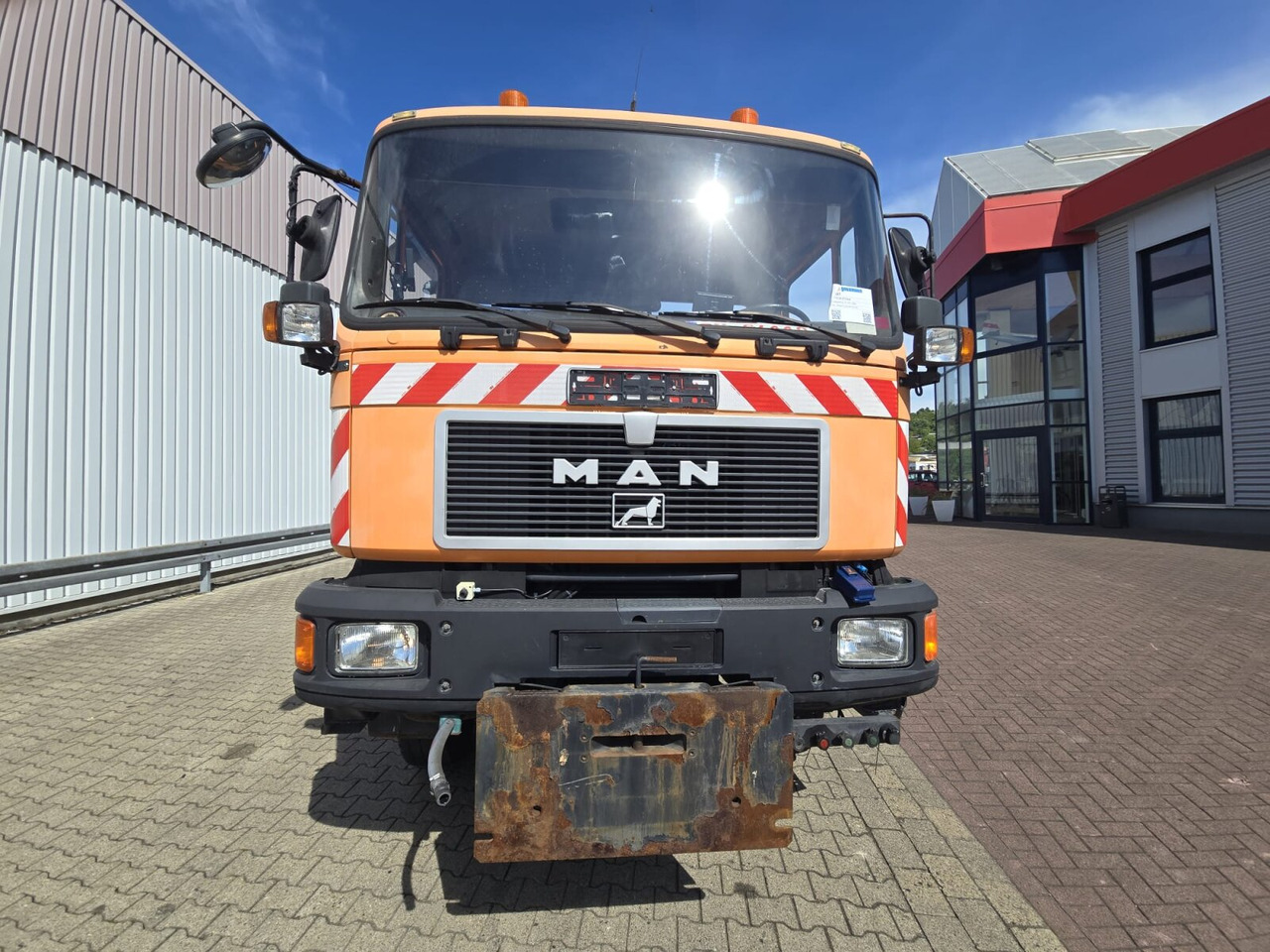 Cab chassis truck MAN F10 26.272 6x6 F10 26.272 6x6, F90: picture 12