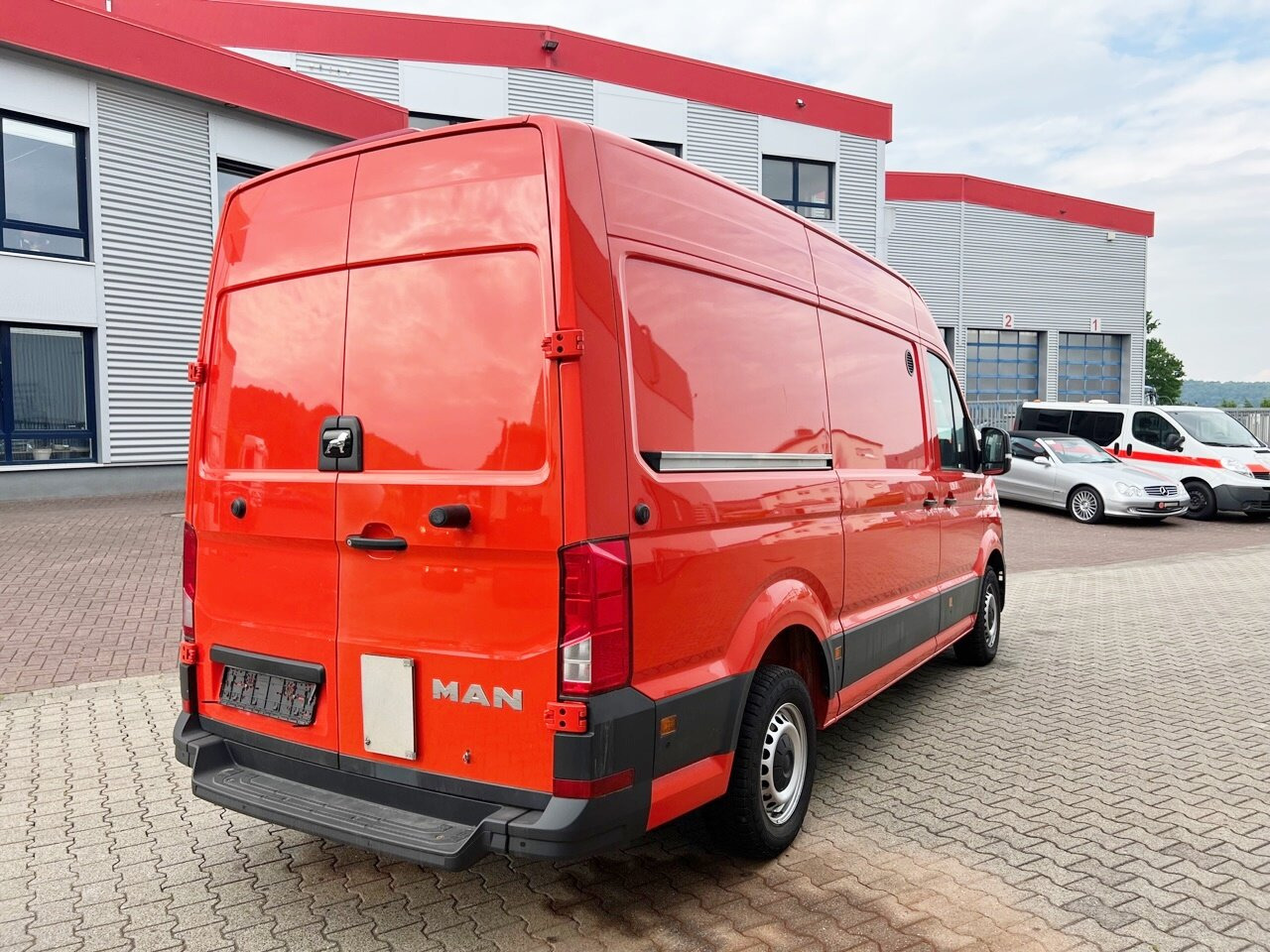 Small van MAN TGE 2.140 4x2F SB TGE 2.140 4x2F SB: picture 11