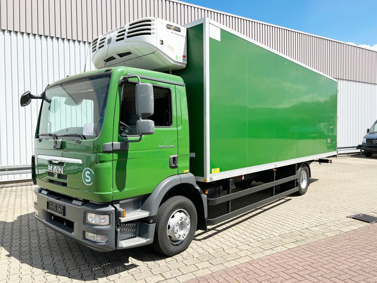 MAN TGM 15.290 4x2 BL TGM 15.290 4x2 BL, Tiefkühlkoffer - Refrigerator truck: picture 1 MAN TGM 15.290 4x2 BL TGM 15.290 4x2 BL, Tiefkühlkoffer - Refrigerator truck: picture 1