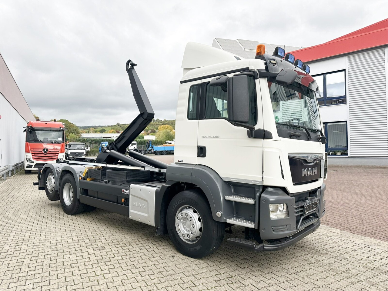 Hook lift truck MAN TGS 26.440 6x2 BL TGS 26.440 6x2 BL: picture 8