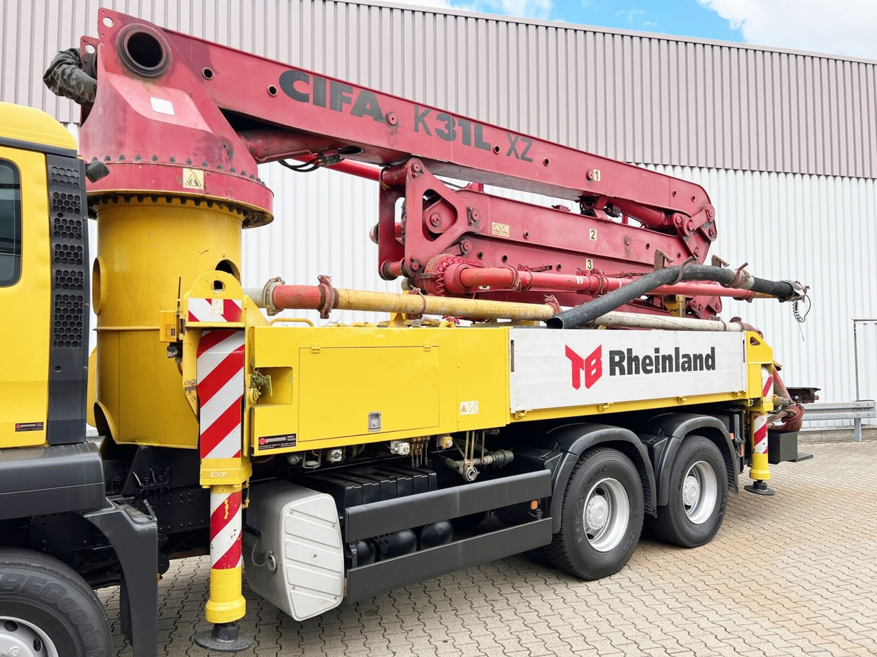 MAN TGS 33.440 6X4 BB TGS 33.440 6X4 BB, Betonpumpe CIFA K31L XZ, 31m Mast - Concrete pump truck: picture 3 MAN TGS 33.440 6X4 BB TGS 33.440 6X4 BB, Betonpumpe CIFA K31L XZ, 31m Mast - Concrete pump truck: picture 3