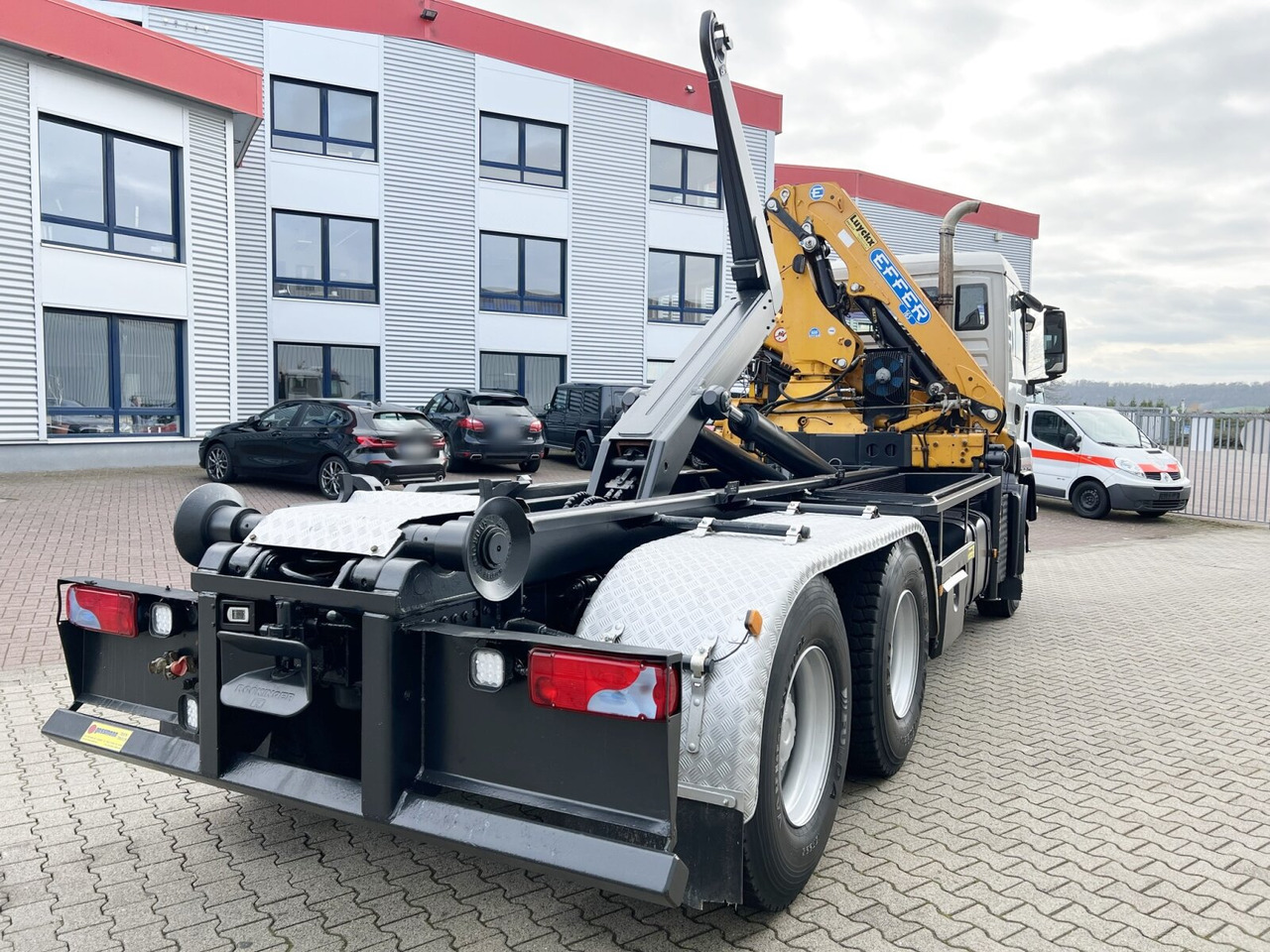 Hook lift truck, Crane truck MAN TGS 33.440 6X4 BL TGS 33.440 6X4 BL mit Kran Effer 165-3S, Funk: picture 11