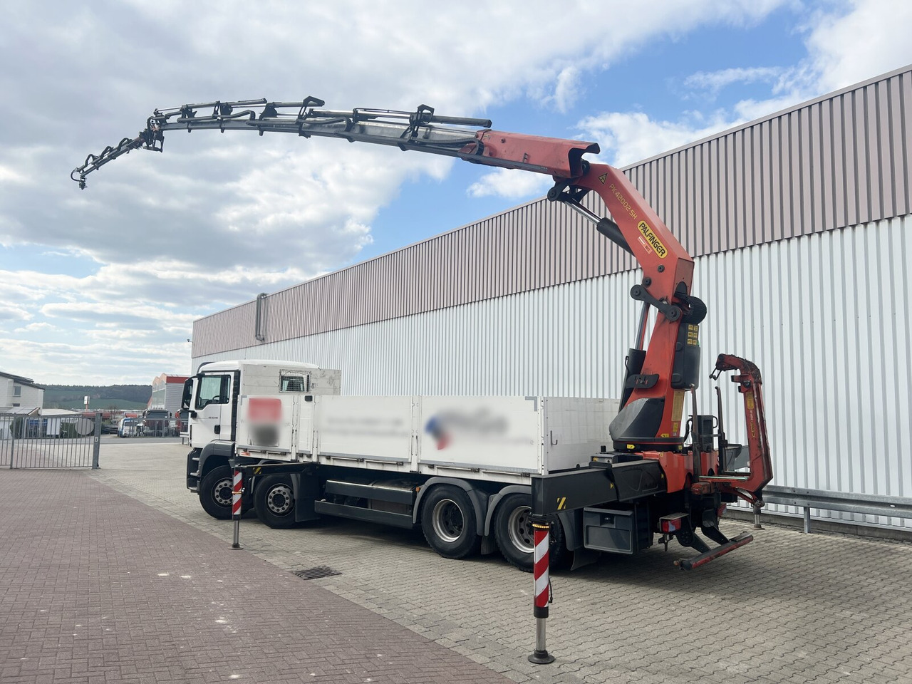 Leasing of MAN TGS 35.440 8x4 BL TGS 35.440 8x4 BL, Navi, Heckkran Palfinger PK42002 SH-F + Jip PJ 060 B, 24,9m-730kg, Funk MAN TGS 35.440 8x4 BL TGS 35.440 8x4 BL, Navi, Heckkran Palfinger PK42002 SH-F + Jip PJ 060 B, 24,9m-730kg, Funk: picture 10