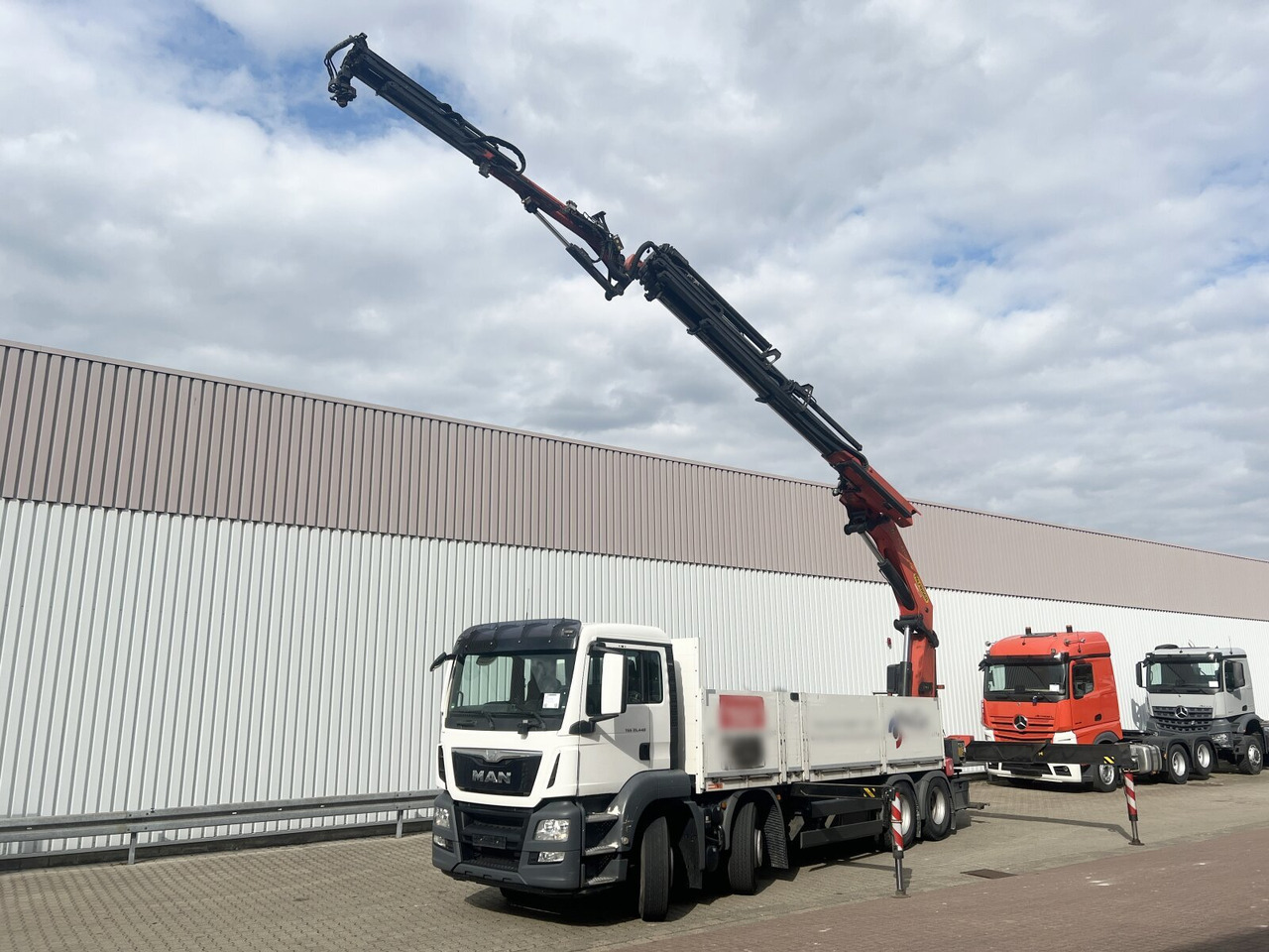 Leasing of MAN TGS 35.440 8x4 BL TGS 35.440 8x4 BL, Navi, Heckkran Palfinger PK42002 SH-F + Jip PJ 060 B, 24,9m-730kg, Funk MAN TGS 35.440 8x4 BL TGS 35.440 8x4 BL, Navi, Heckkran Palfinger PK42002 SH-F + Jip PJ 060 B, 24,9m-730kg, Funk: picture 8