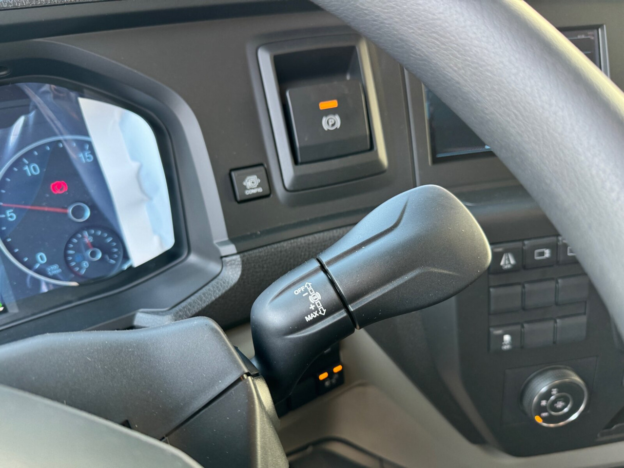 New Cab chassis truck MAN TGS 35.480 8x6H BL CH TGS 35.480 8x6H BL CH, HydroDrive, Navi, Nebenantrieb: picture 5