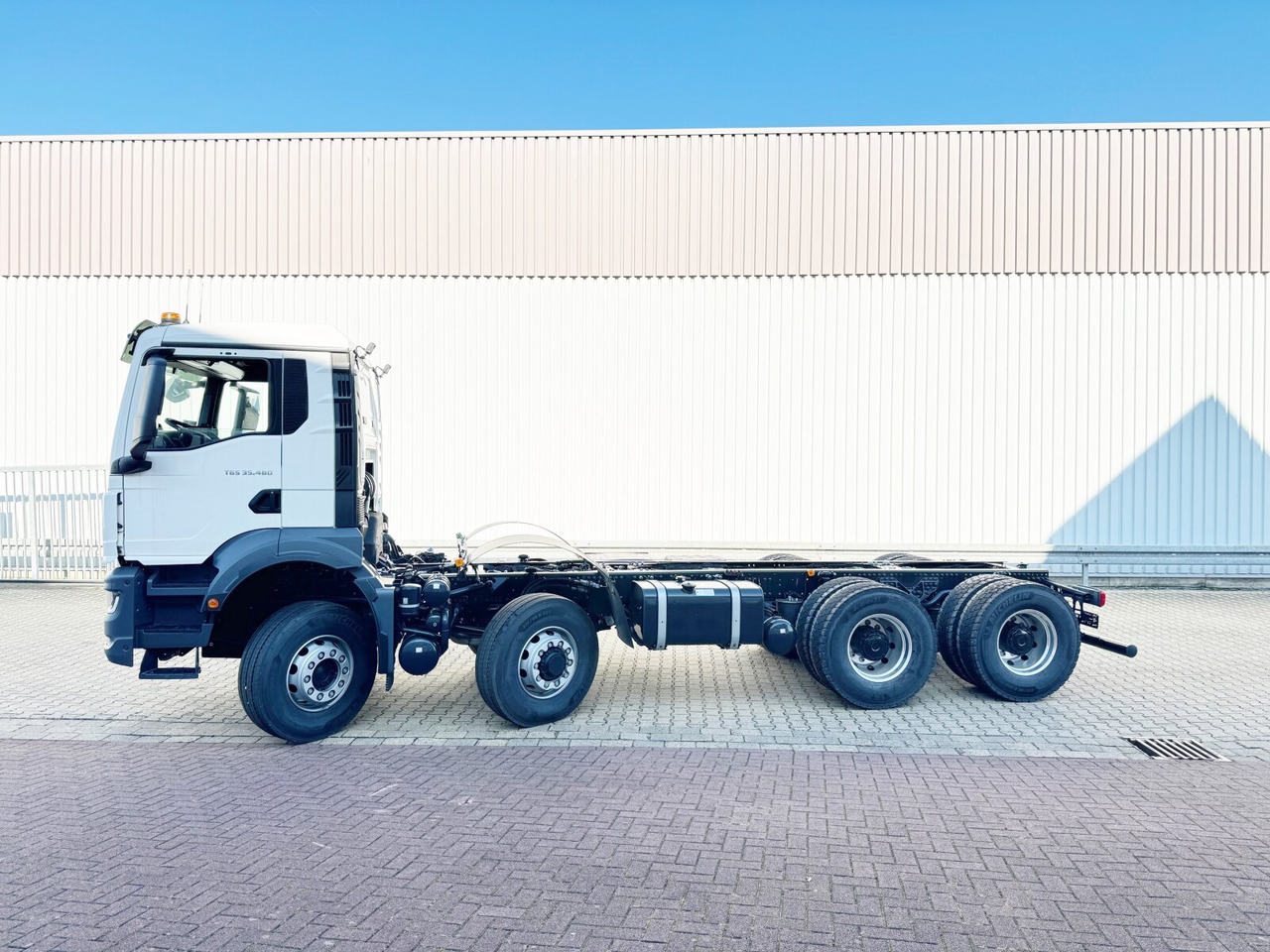 New Cab chassis truck MAN TGS 35.480 8x6H BL CH TGS 35.480 8x6H BL CH, HydroDrive, Navi, Nebenantrieb: picture 13