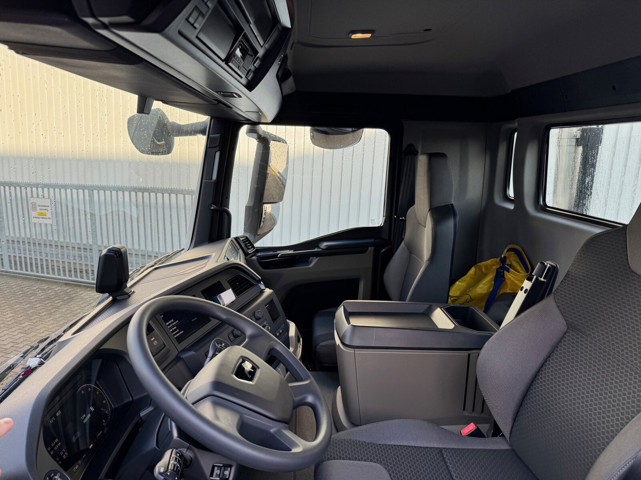MAN TGS 41.440 8x4 BB TGS 41.440 8x4 BB, mehrfach vorhanden! - Cab chassis truck: picture 4 MAN TGS 41.440 8x4 BB TGS 41.440 8x4 BB, mehrfach vorhanden! - Cab chassis truck: picture 4