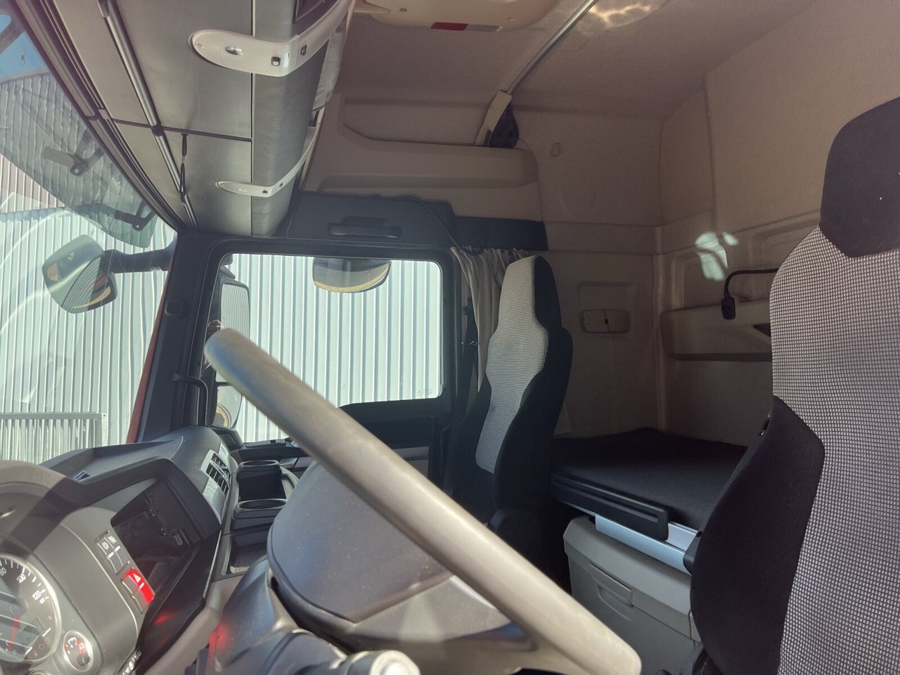 Leasing of MAN TGX 26.460 6X4 BB TGX 26.460 6X4 BB, Intarder, Standklima MAN TGX 26.460 6X4 BB TGX 26.460 6X4 BB, Intarder, Standklima: picture 6