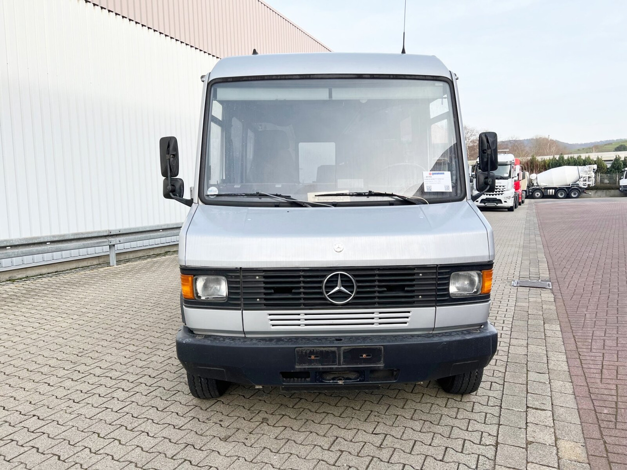 Minibus, Passenger van Mercedes-Benz 711 D-KA 4x2 711 D-KA 4x2, Standklima, 11-Sitze, 2 x on stock: picture 6
