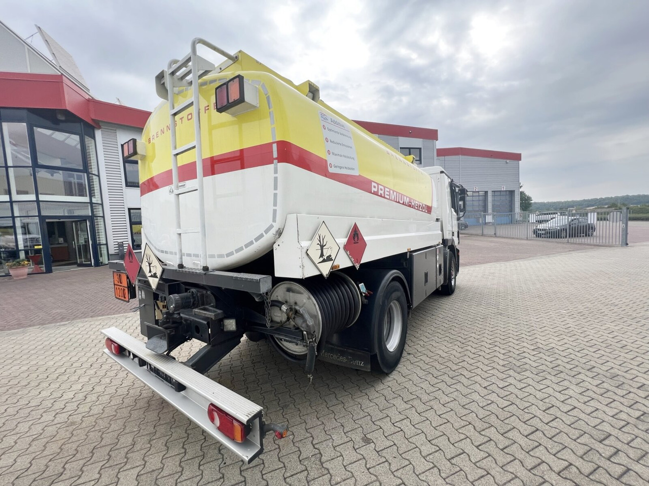 Tank truck Mercedes-Benz Actros 1844 L 4x2 Actros 1844 L 4x2, Tank 14.250l: picture 11 Tank truck Mercedes-Benz Actros 1844 L 4x2 Actros 1844 L 4x2, Tank 14.250l: picture 11