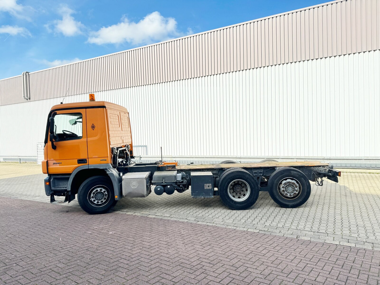 Cab chassis truck Mercedes-Benz Actros 2541 L 6x2 Actros 2541 L 6x2, Lenk-/Liftachse: picture 14
