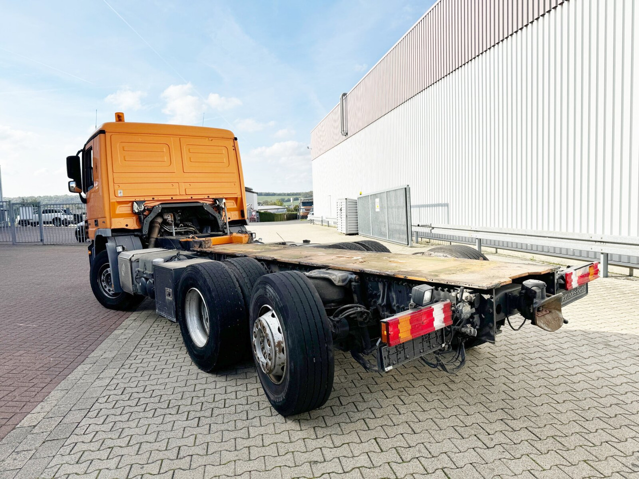 Cab chassis truck Mercedes-Benz Actros 2541 L 6x2 Actros 2541 L 6x2, Lenk-/Liftachse: picture 13