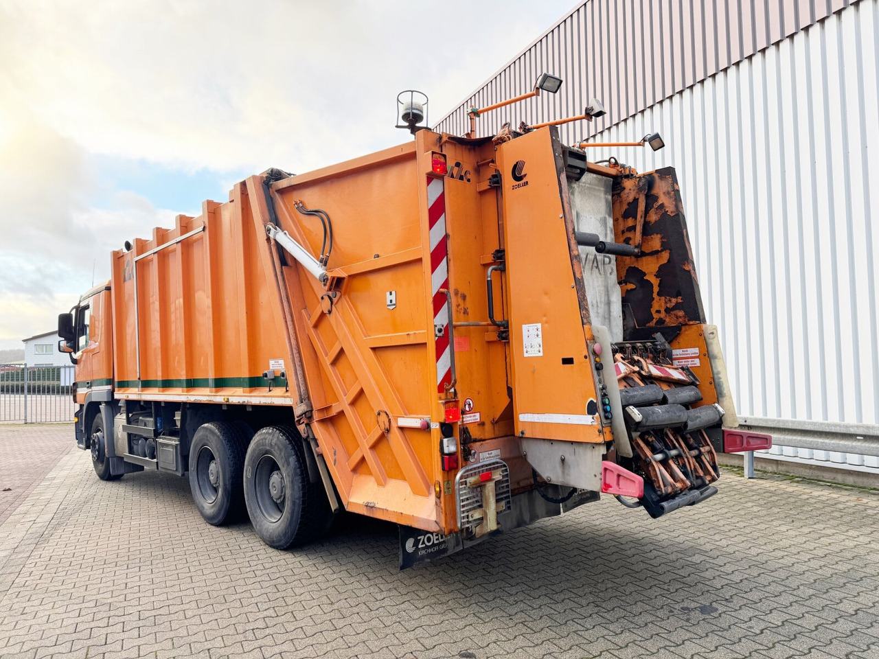 Leasing of Mercedes-Benz Actros 2641/48 L 6x4 Actros 2641/48 L 6x4, Haller M21X2C, Zöller Schüttung Mercedes-Benz Actros 2641/48 L 6x4 Actros 2641/48 L 6x4, Haller M21X2C, Zöller Schüttung: picture 13