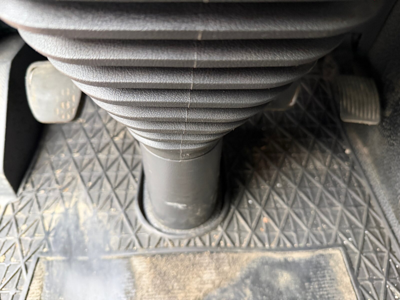 Mercedes-Benz Actros 2641 6x4 Actros 2641 6x4 - Hook lift truck: picture 5 Mercedes-Benz Actros 2641 6x4 Actros 2641 6x4 - Hook lift truck: picture 5