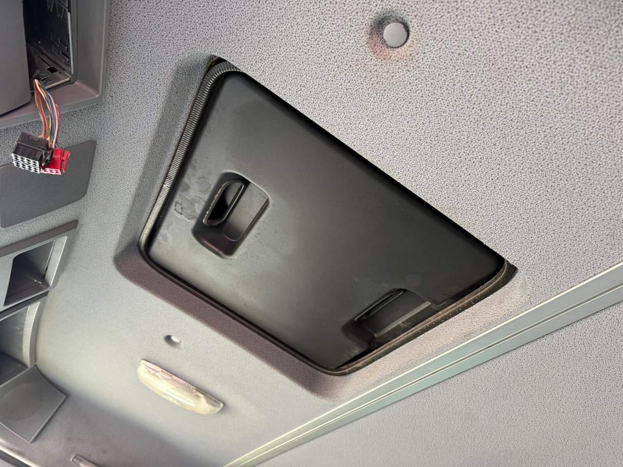 Mercedes-Benz Actros 3241 K 8x4/4 Actros 3241 K 8x4/4 - Cab chassis truck: picture 5 Mercedes-Benz Actros 3241 K 8x4/4 Actros 3241 K 8x4/4 - Cab chassis truck: picture 5