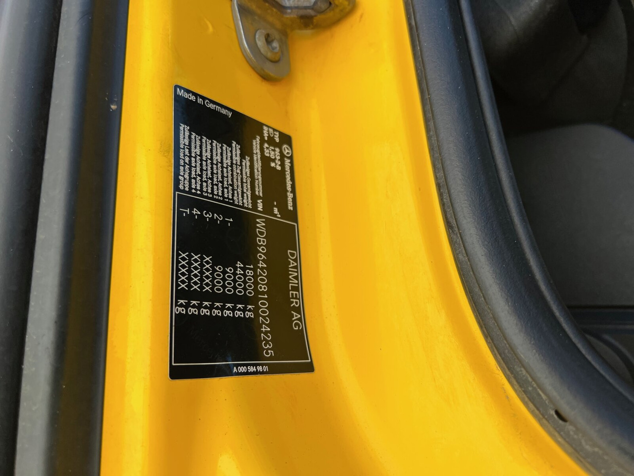 Mercedes-Benz Arocs 2045 AK 4x4 Arocs 2045 AK 4x4, GROUNDER - Cab chassis truck: picture 4 Mercedes-Benz Arocs 2045 AK 4x4 Arocs 2045 AK 4x4, GROUNDER - Cab chassis truck: picture 4